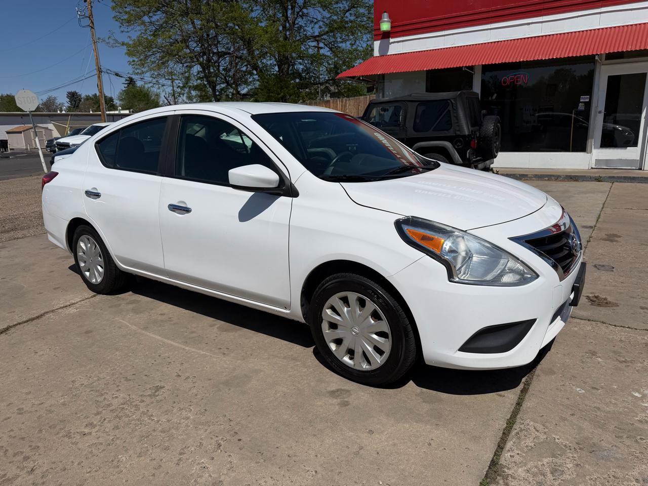 Used 2019 Nissan Versa SV FWD image 5