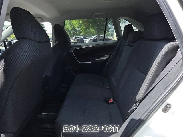 Used 2022 Toyota RAV4 LE AWD/4WD image 10