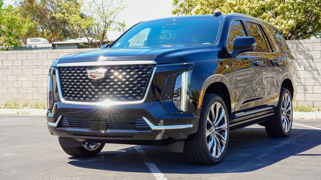 New 2026 Cadillac Escalade Luxury image 2