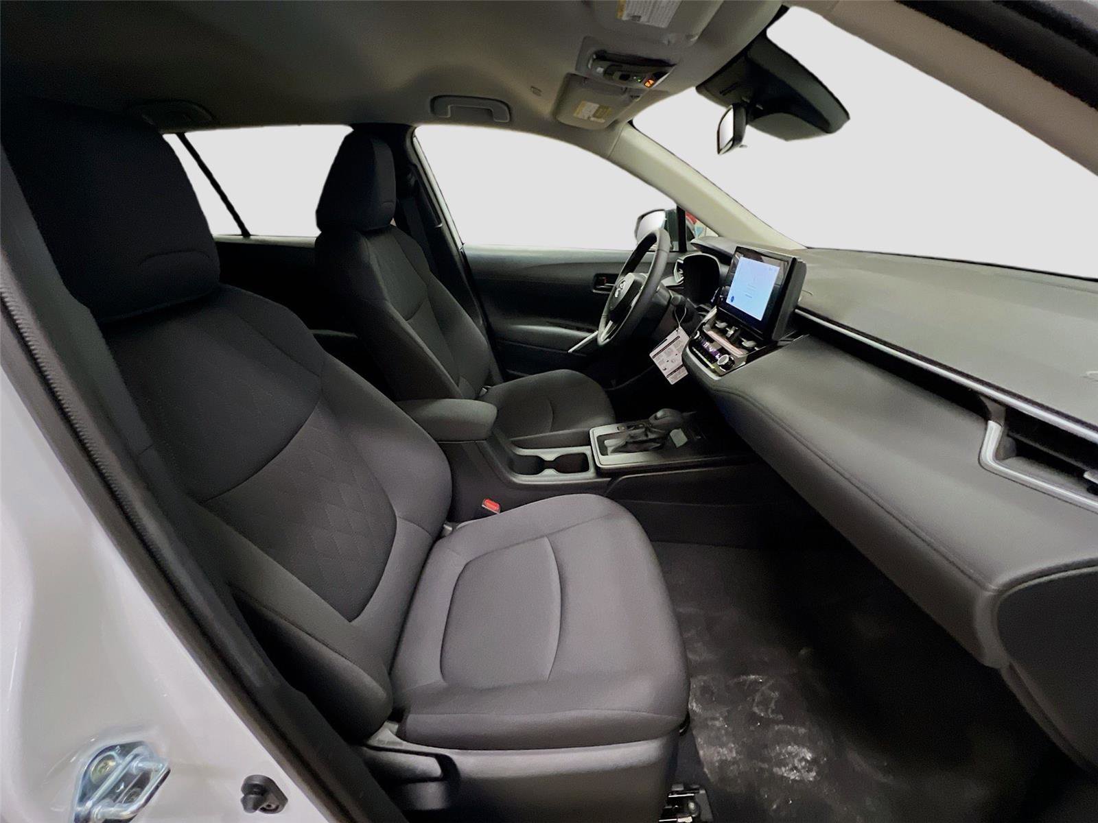 New 2026 Toyota Corolla Cross LE image 27