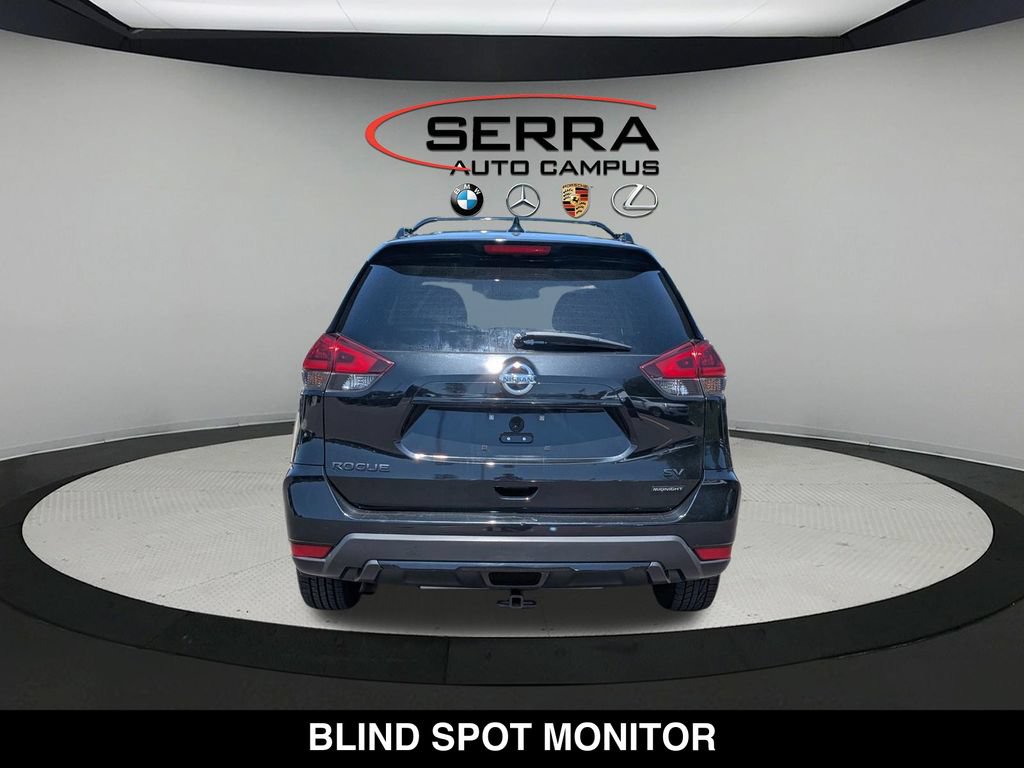 Used 2018 Nissan Rogue SV FWD image 11