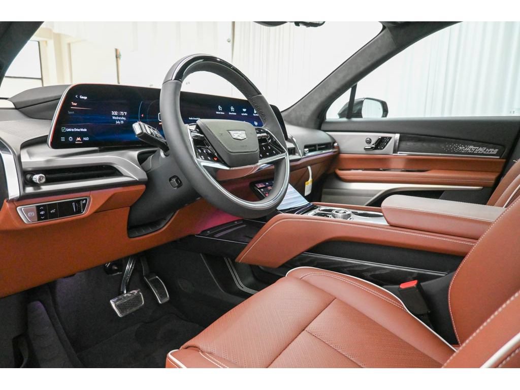 New 2027 Cadillac Vistiq Platinum AWD/4WD image 28