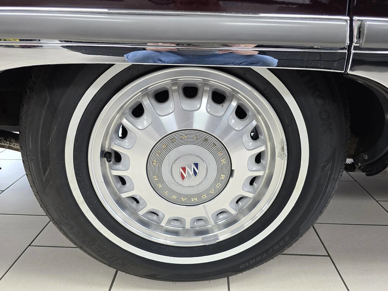 Used 1996 Buick Roadmaster Sedan RWD image 22