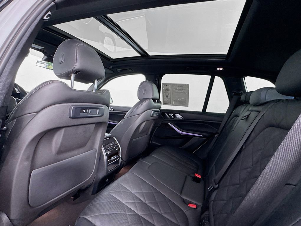 Used 2023 BMW X5 xDrive45e image 18