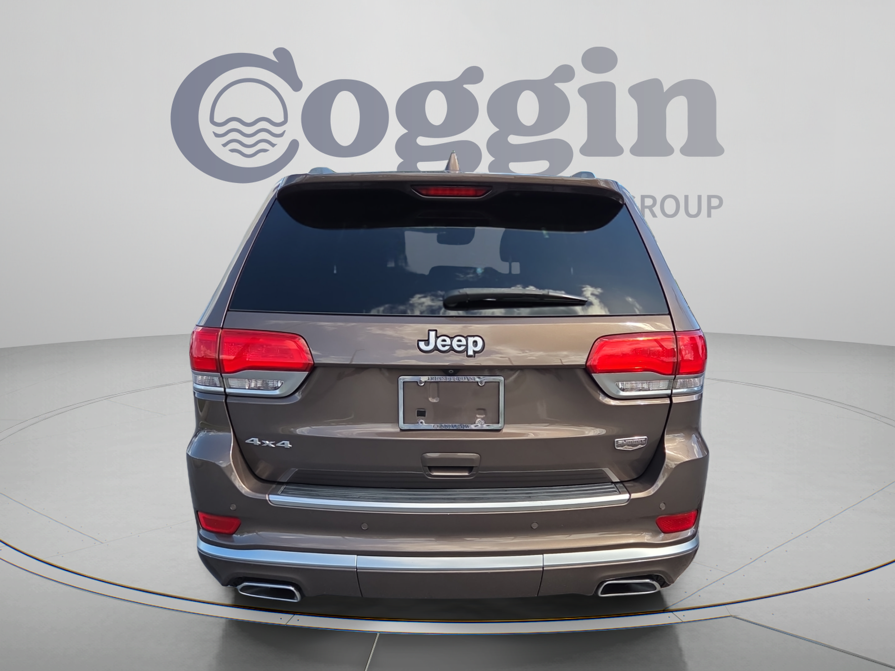 Used 2018 Jeep Grand Cherokee Summit w/ Platinum Series Group AWD/4WD image 4