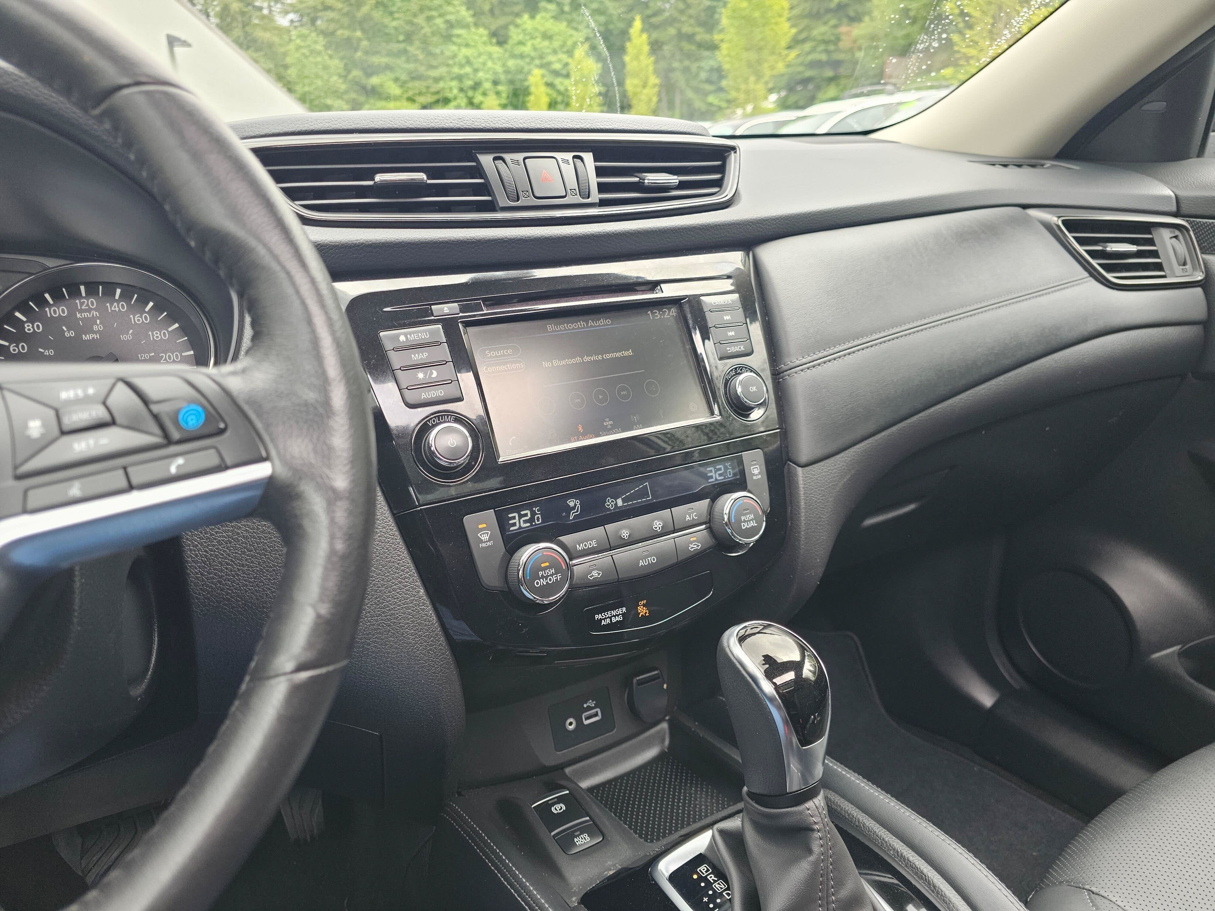 Used 2018 Nissan Rogue SL AWD/4WD image 30
