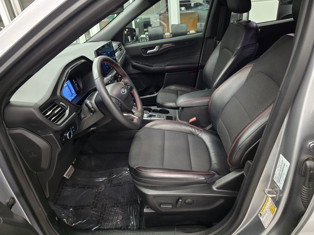 Used 2023 Ford Escape ST-Line w/ Tech Pack #1 image 16