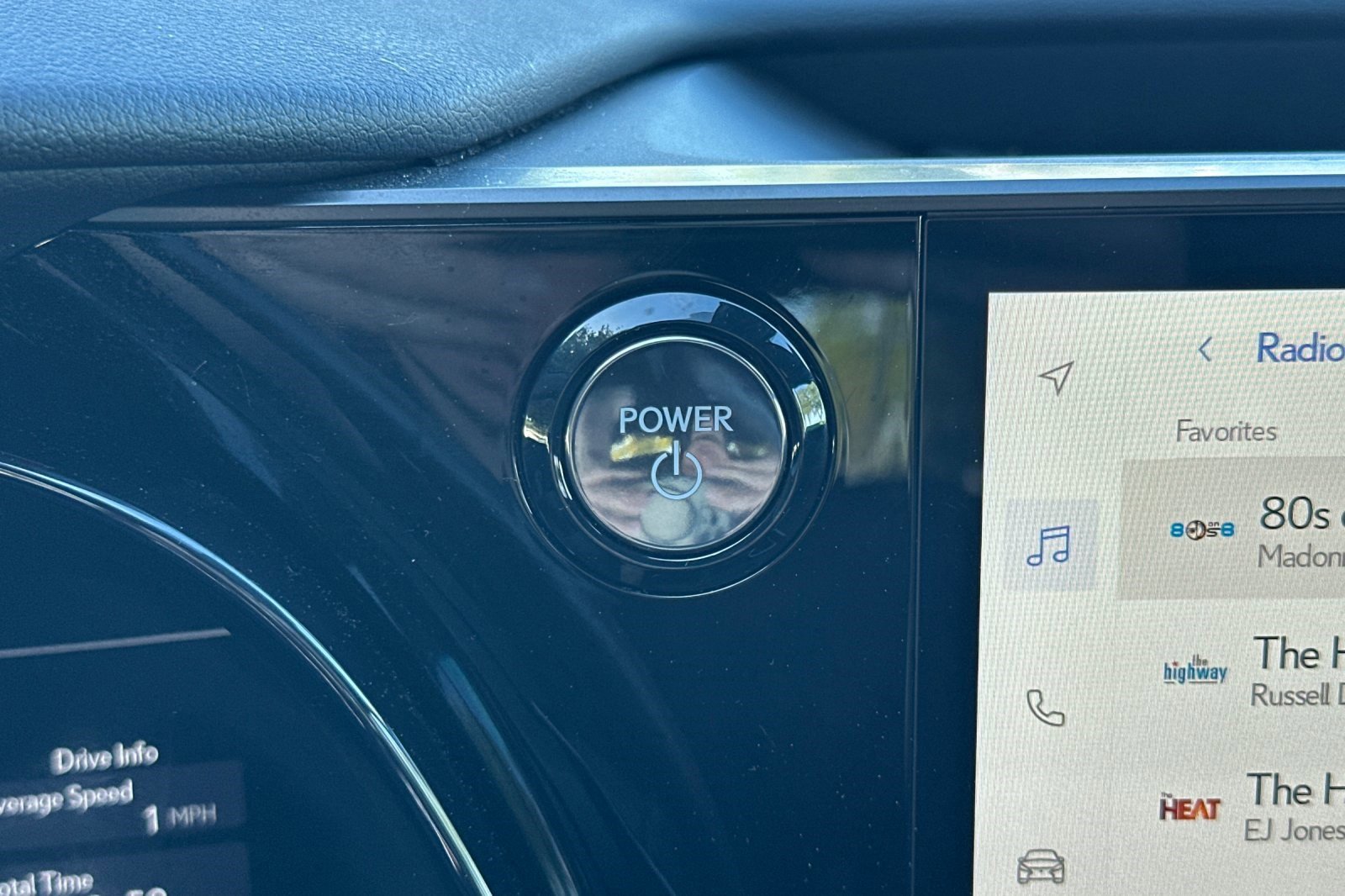 Certified 2025 Lexus TX 500h AWD w/ Technology Package image 30