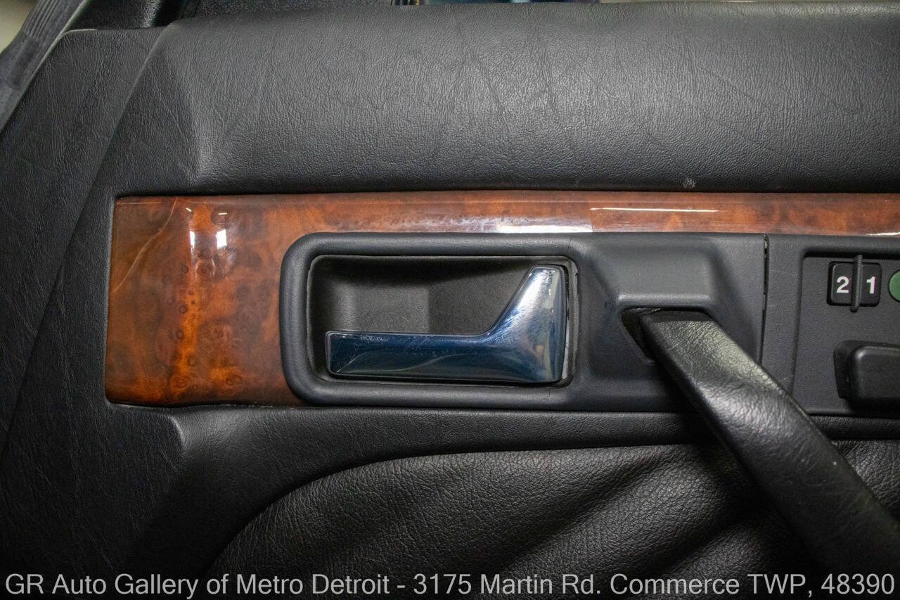 Used 1989 Mercedes-Benz 560 SEL image 39