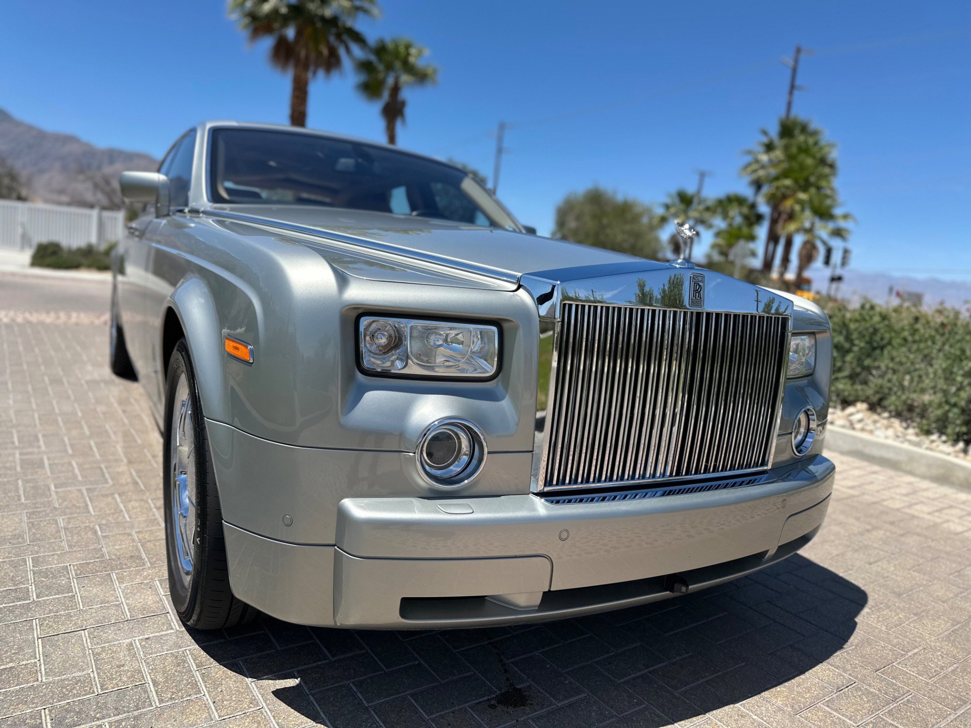 Used 2006 Rolls-Royce Phantom Sedan RWD image 10
