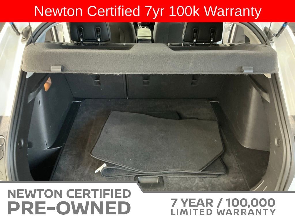 Used 2025 Chevrolet Trax LT w/ LT Convenience Package FWD image 16