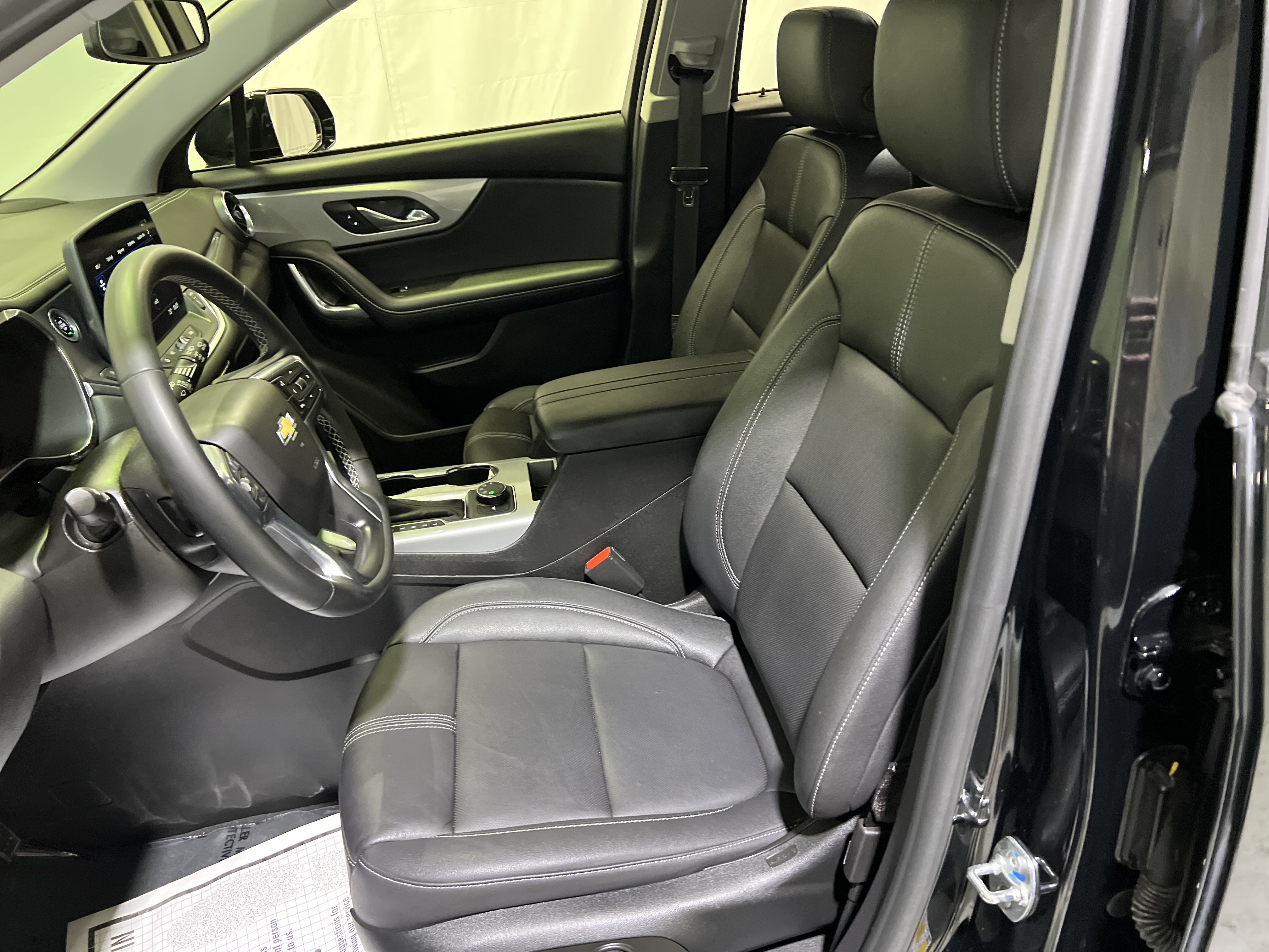 Certified 2024 Chevrolet Blazer LT w/ LPO, Floor Liner Package AWD/4WD image 17