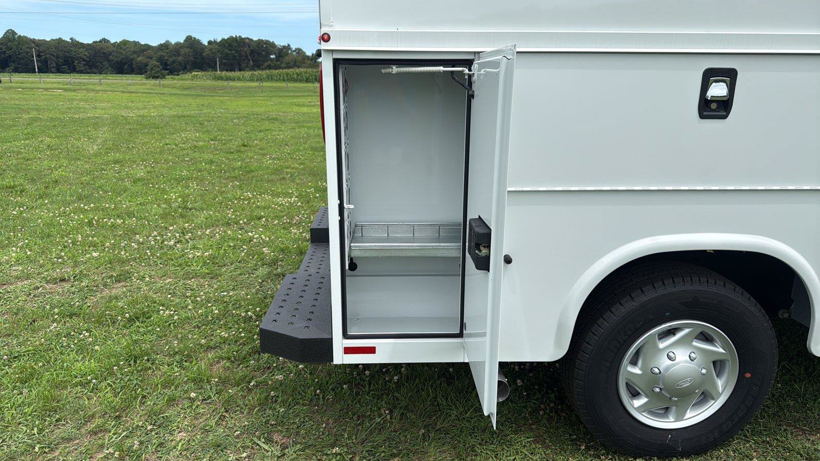 New 2026 Ford E-350 and Econoline 350 Super Duty w/ Power Equipment Group RWD image 24