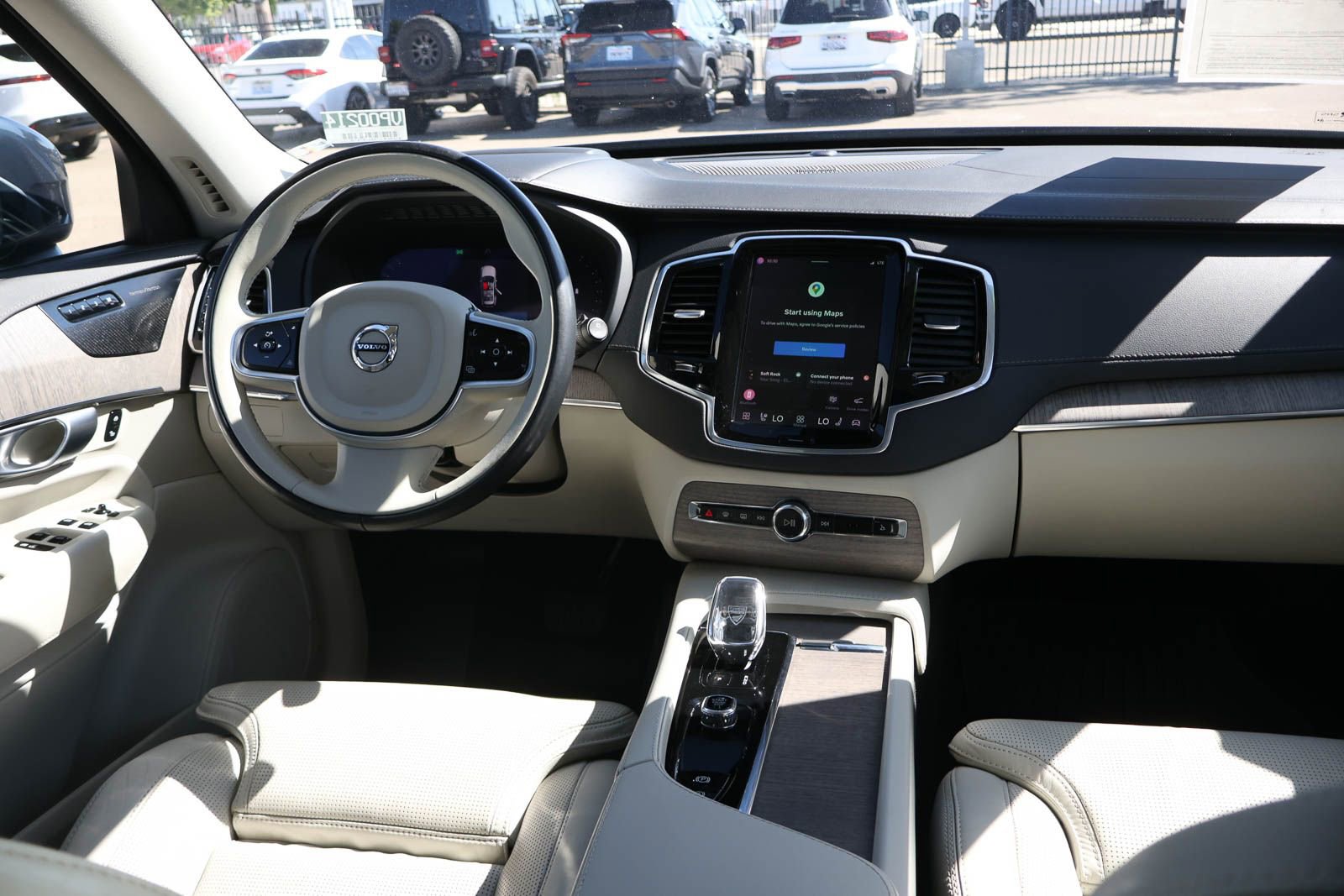 Used 2023 Volvo XC90 B6 Ultimate w/ Protection Package Premier AWD/4WD image 23