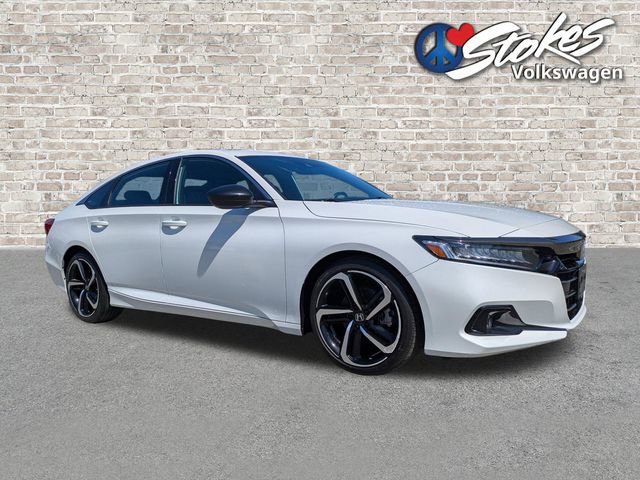 Used 2021 Honda Accord Sport image 2