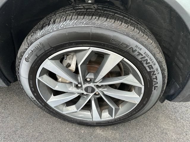 Used 2023 Audi Q5 2.0T Premium Plus w/ Premium Plus Package AWD/4WD image 9