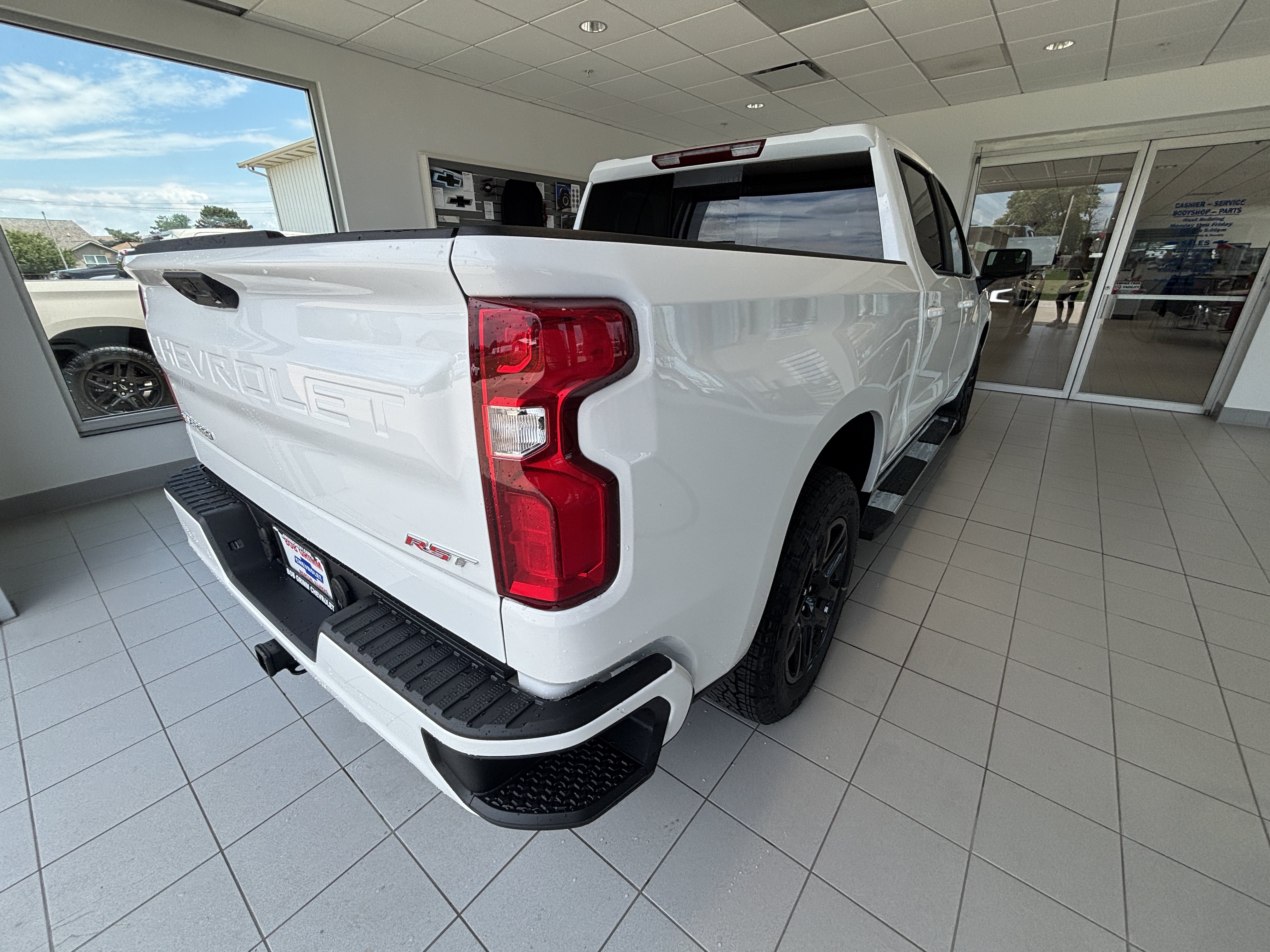 New 2026 Chevrolet Silverado 1500 RST AWD/4WD image 7