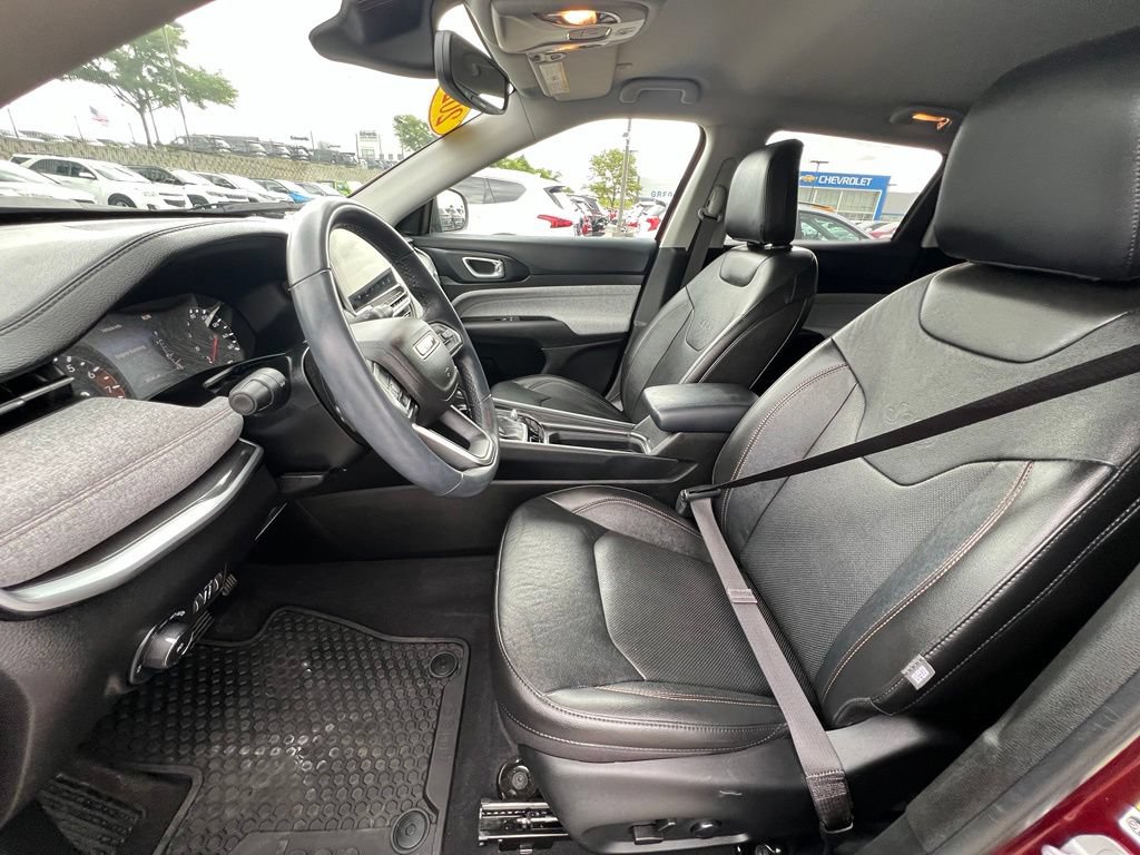 Used 2022 Jeep Compass Latitude AWD/4WD image 19