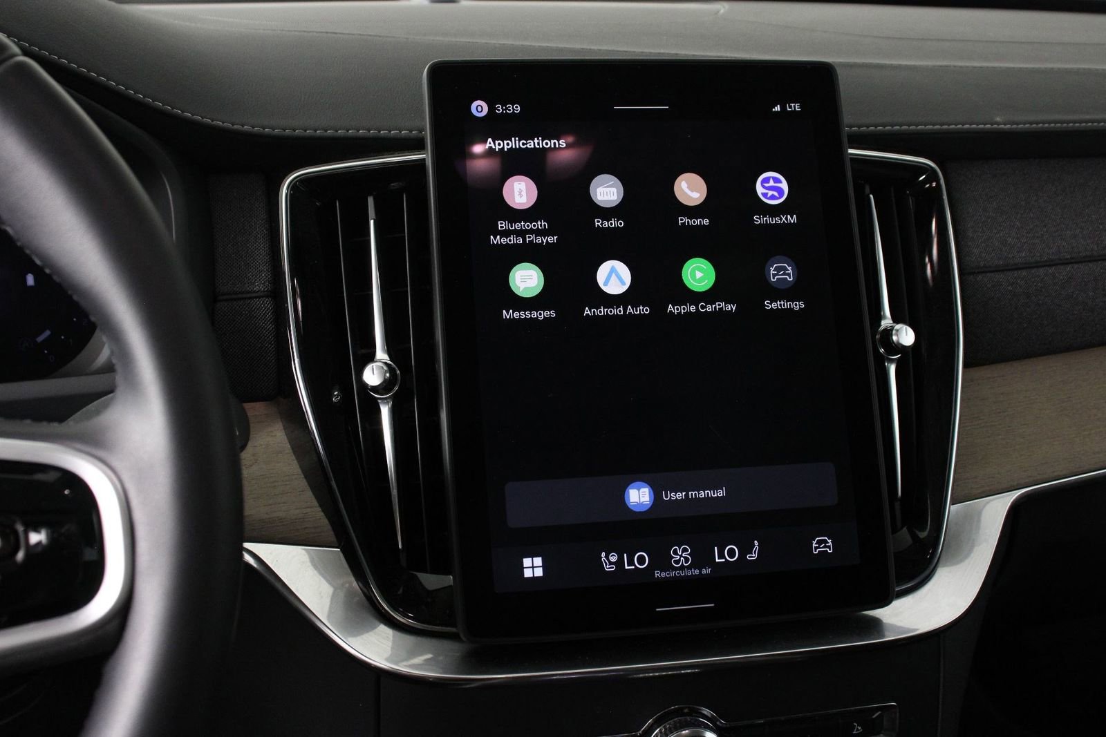 Certified 2026 Volvo XC90 B5 Plus image 9