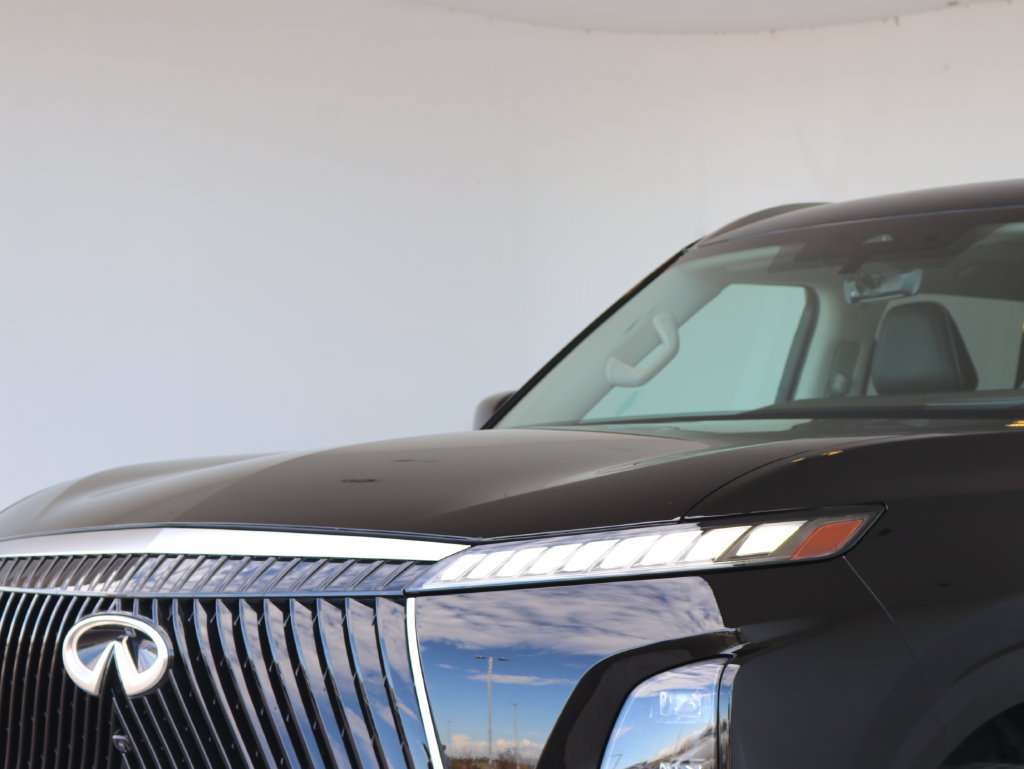 Used 2026 INFINITI QX80 Luxe w/ Cargo Package AWD/4WD image 59