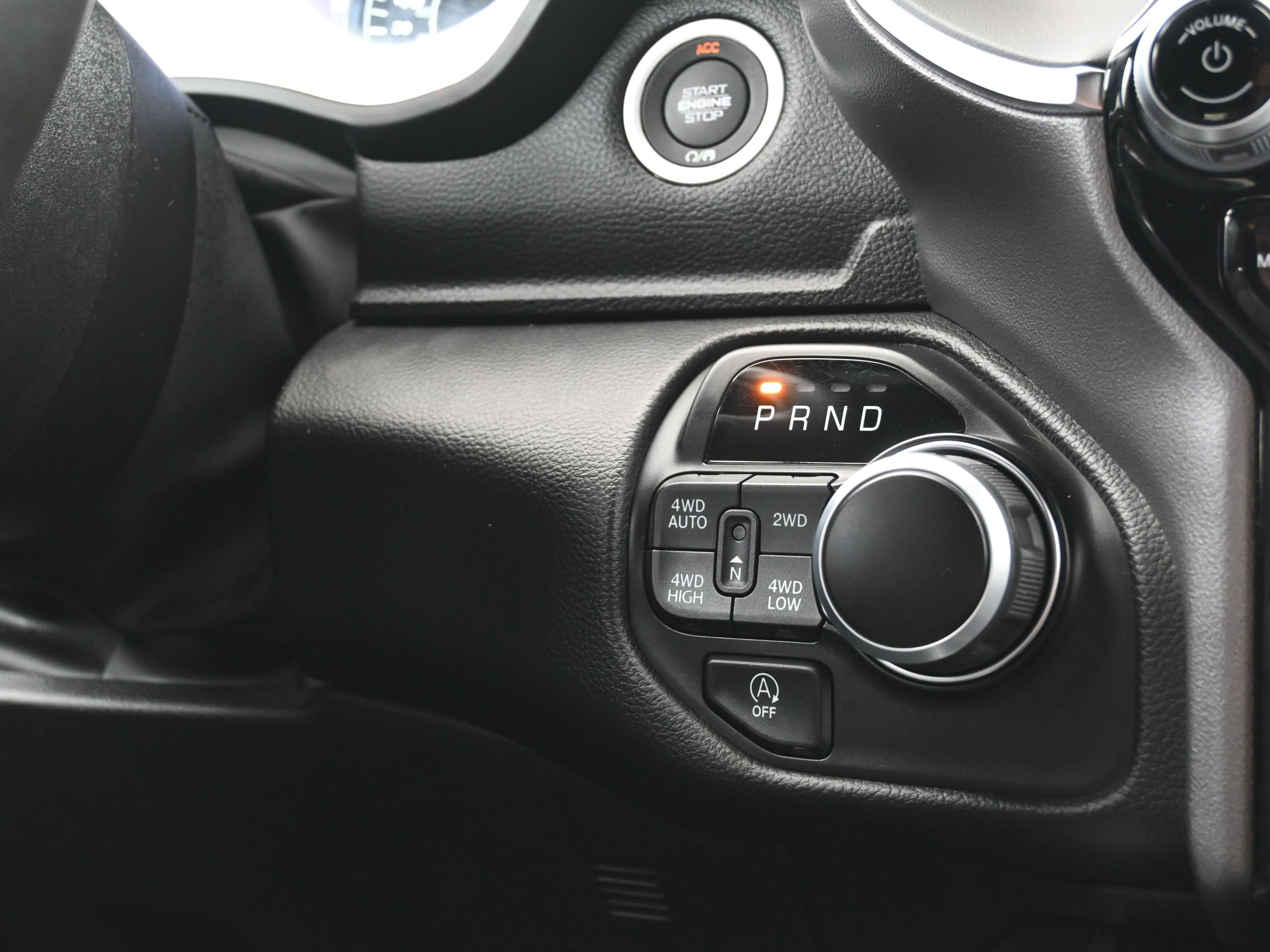 Used 2024 RAM 1500 Big Horn AWD/4WD image 36