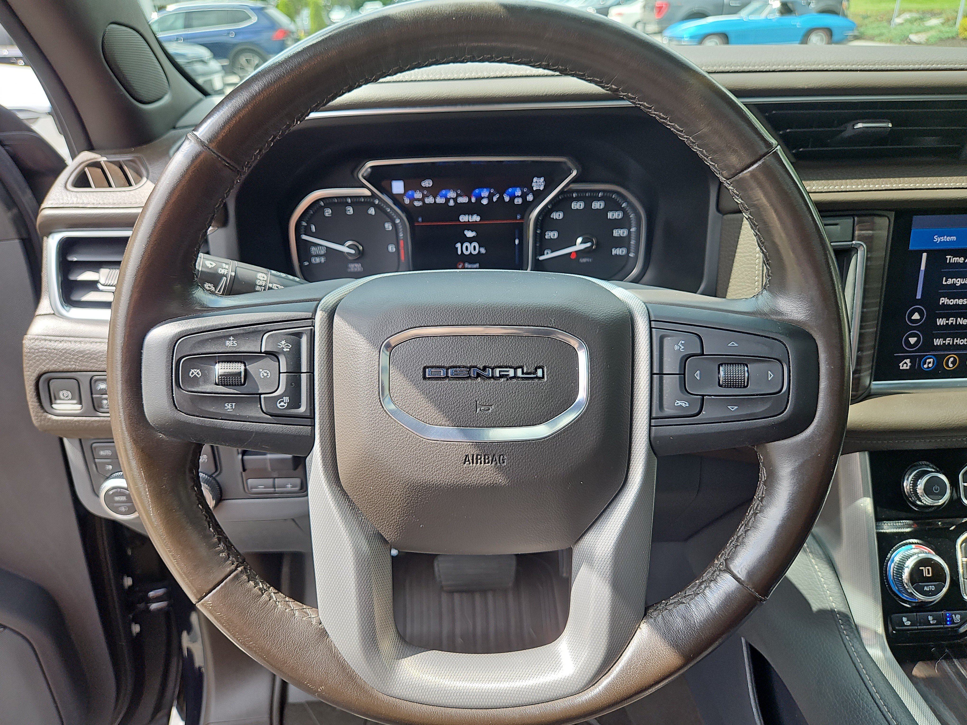 Used 2021 GMC Yukon Denali w/ Denali Ultimate Package AWD/4WD image 27