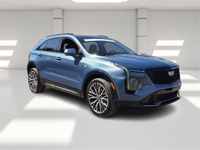Certified 2025 Cadillac XT4 Sport w/ Cold Weather Package image 7