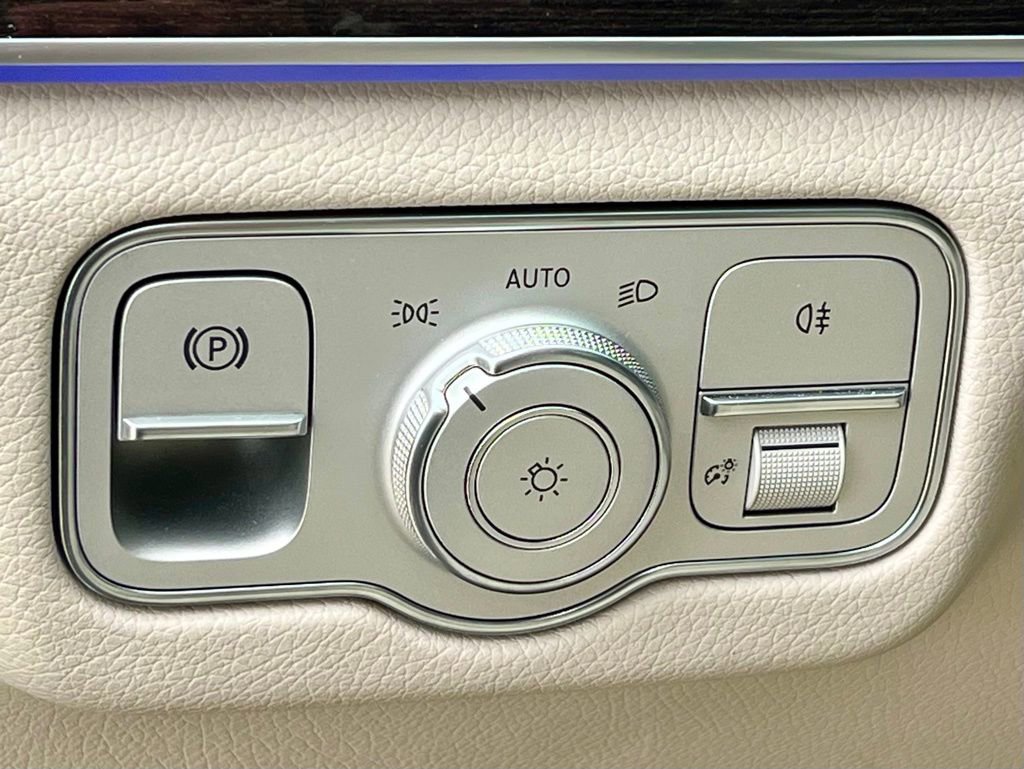 Certified 2025 Mercedes-Benz GLE 350 4MATIC image 36