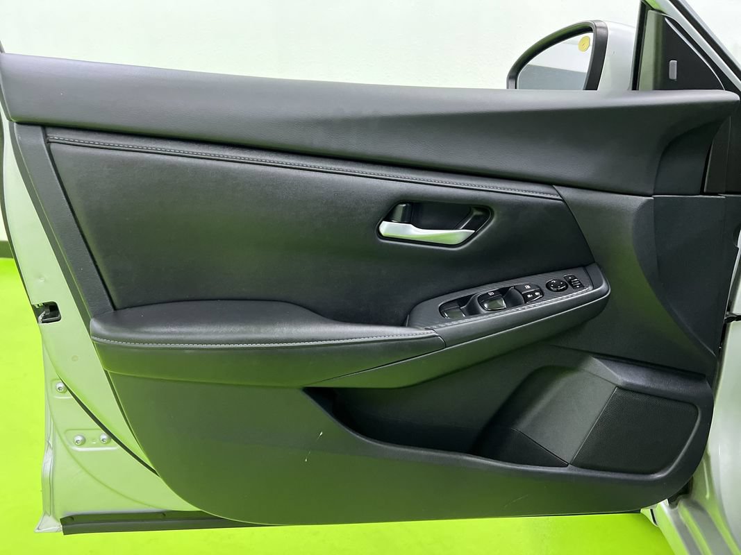 Used 2022 Nissan Sentra SV w/ All-Weather Package FWD image 16