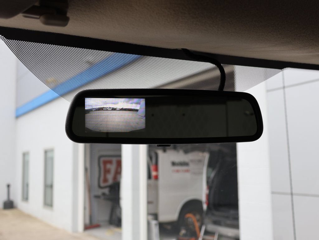New 2025 GMC Savana 2500 w/ Enhanced Convenience Package RWD image 18