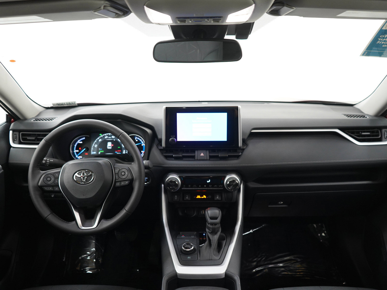Used 2025 Toyota RAV4 XLE w/ Convenience Package AWD/4WD image 13