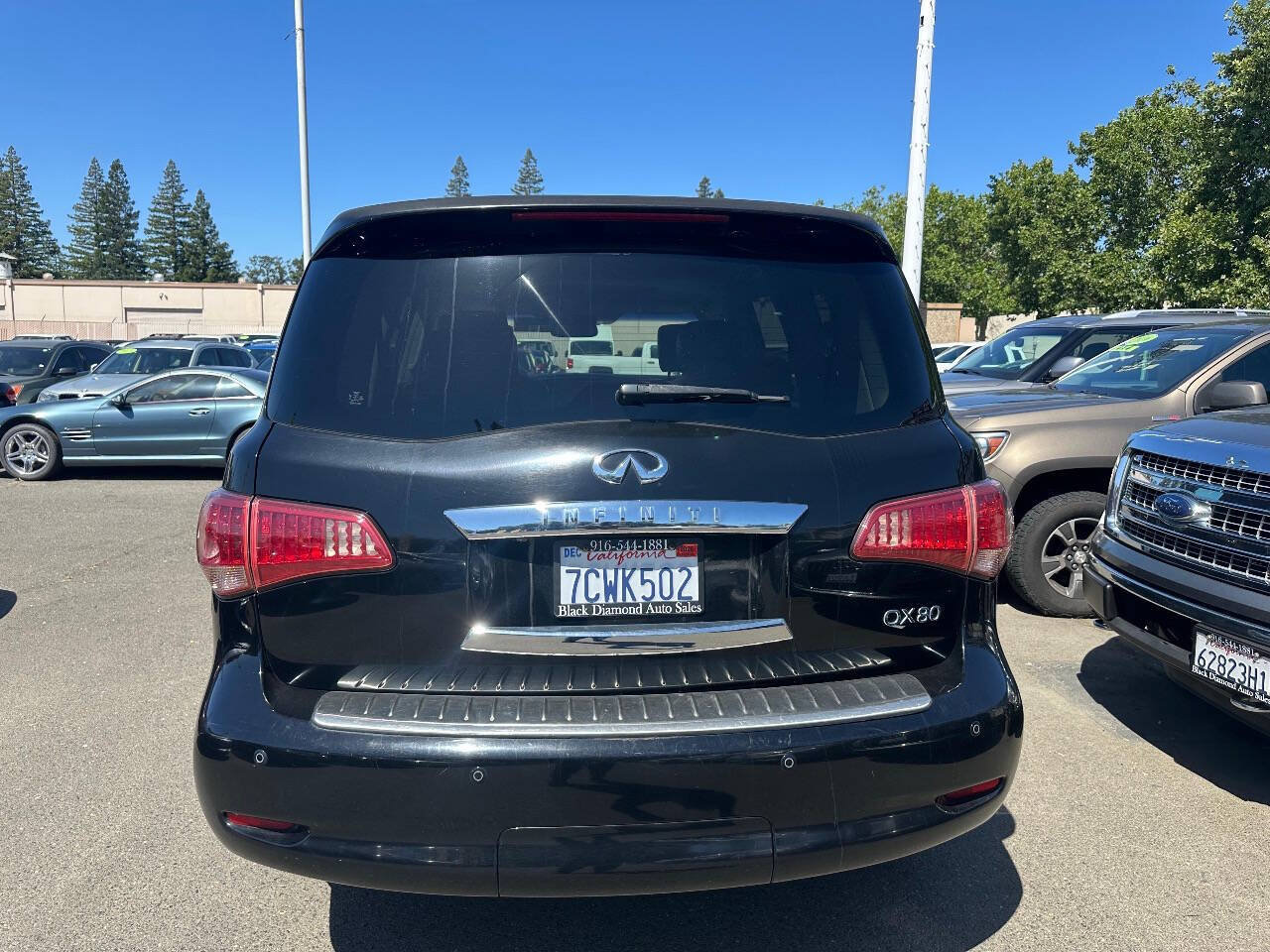 Used 2014 INFINITI QX80 4WD w/ Theater Package image 8