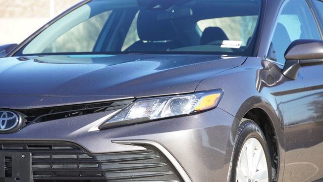 Used 2024 Toyota Camry LE image 4