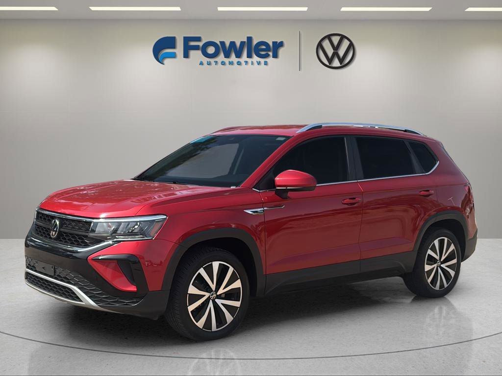 Used 2023 Volkswagen Taos SE FWD image 3