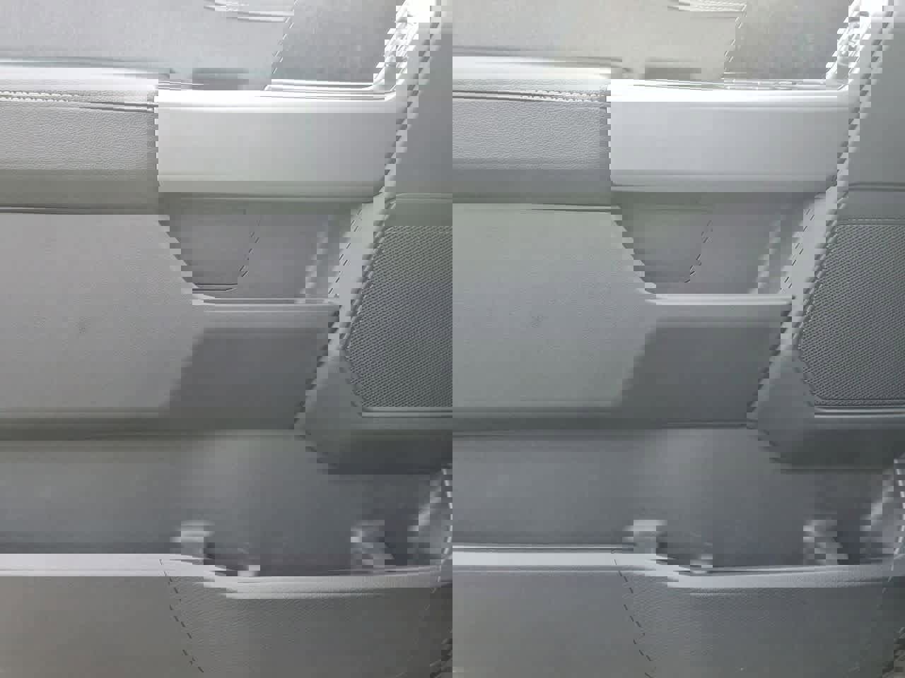 Used 2022 Ford F150 Lariat w/ FX4 Off-Road Package image 16