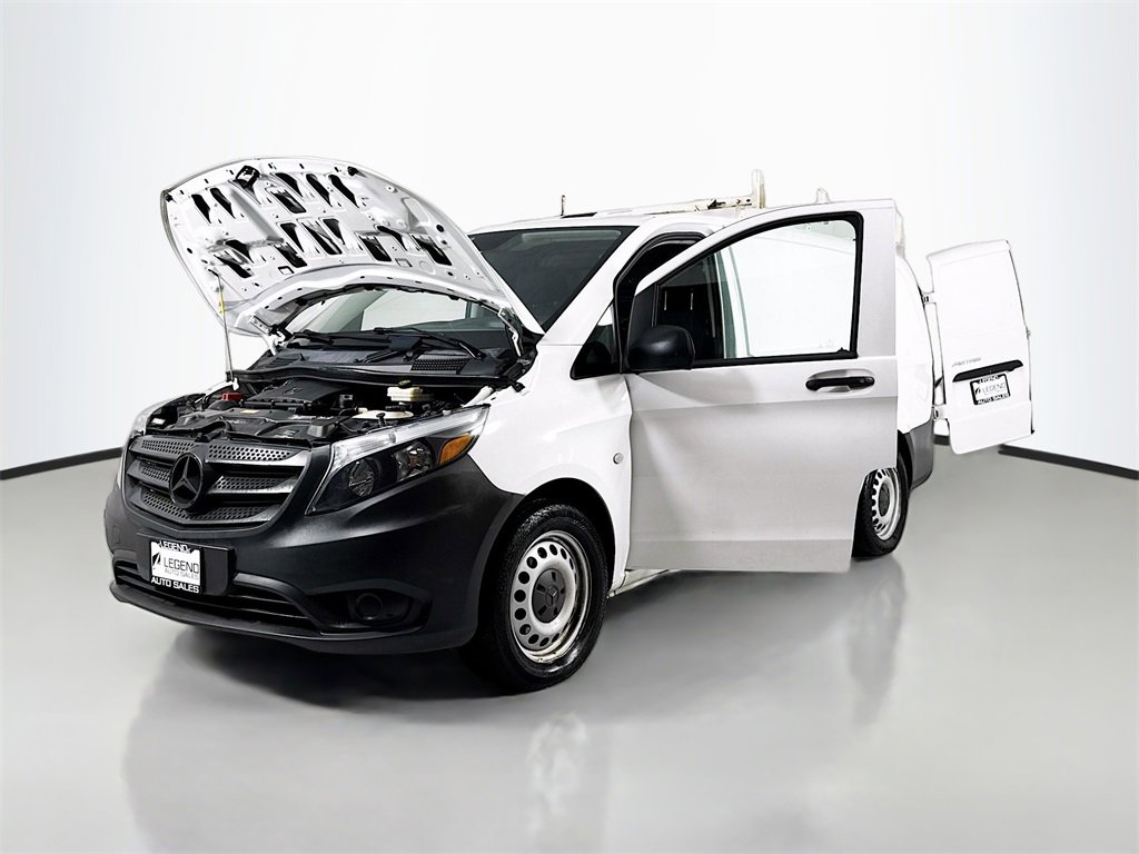 Used 2018 Mercedes-Benz Metris image 12