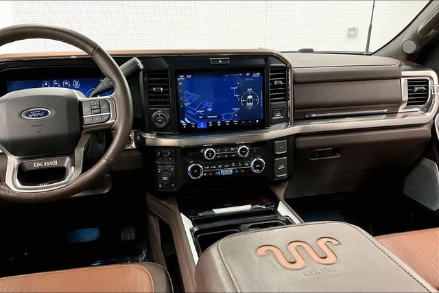 Used 2025 Ford F350 King Ranch AWD/4WD image 7