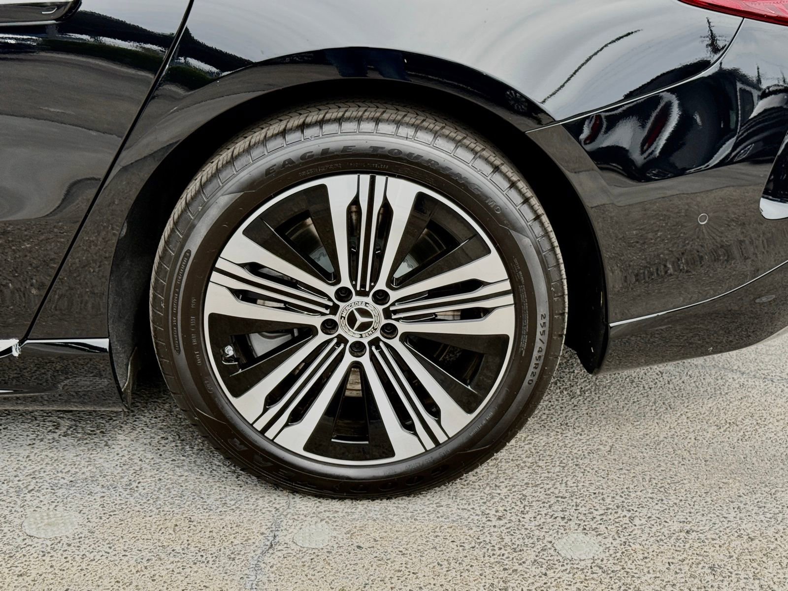 New 2026 Mercedes-Benz EQS 580 4MATIC Sedan image 17