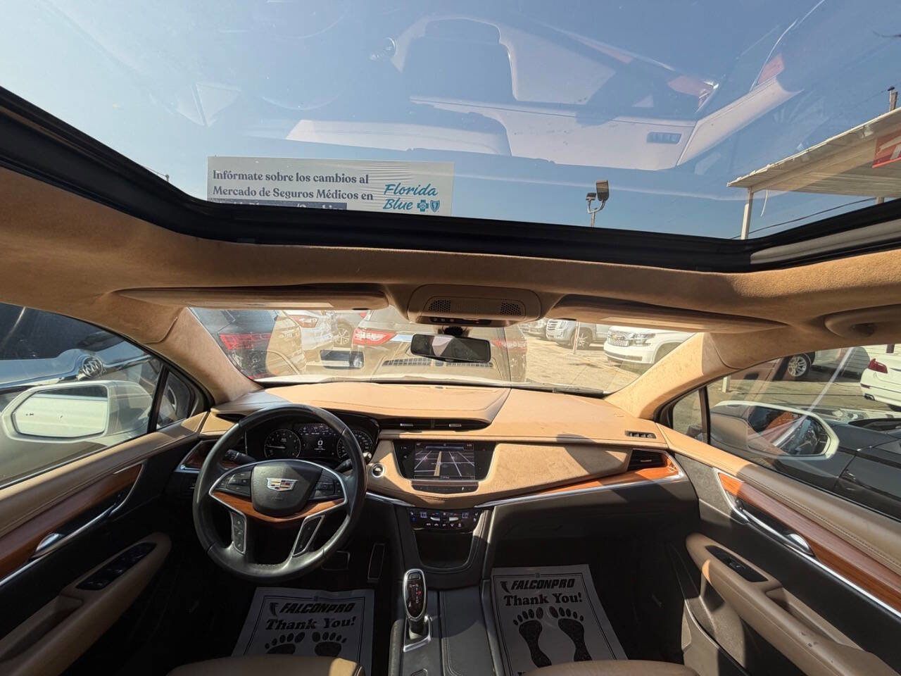 Used 2017 Cadillac XT5 Platinum w/ Driver Assist Package AWD/4WD image 18