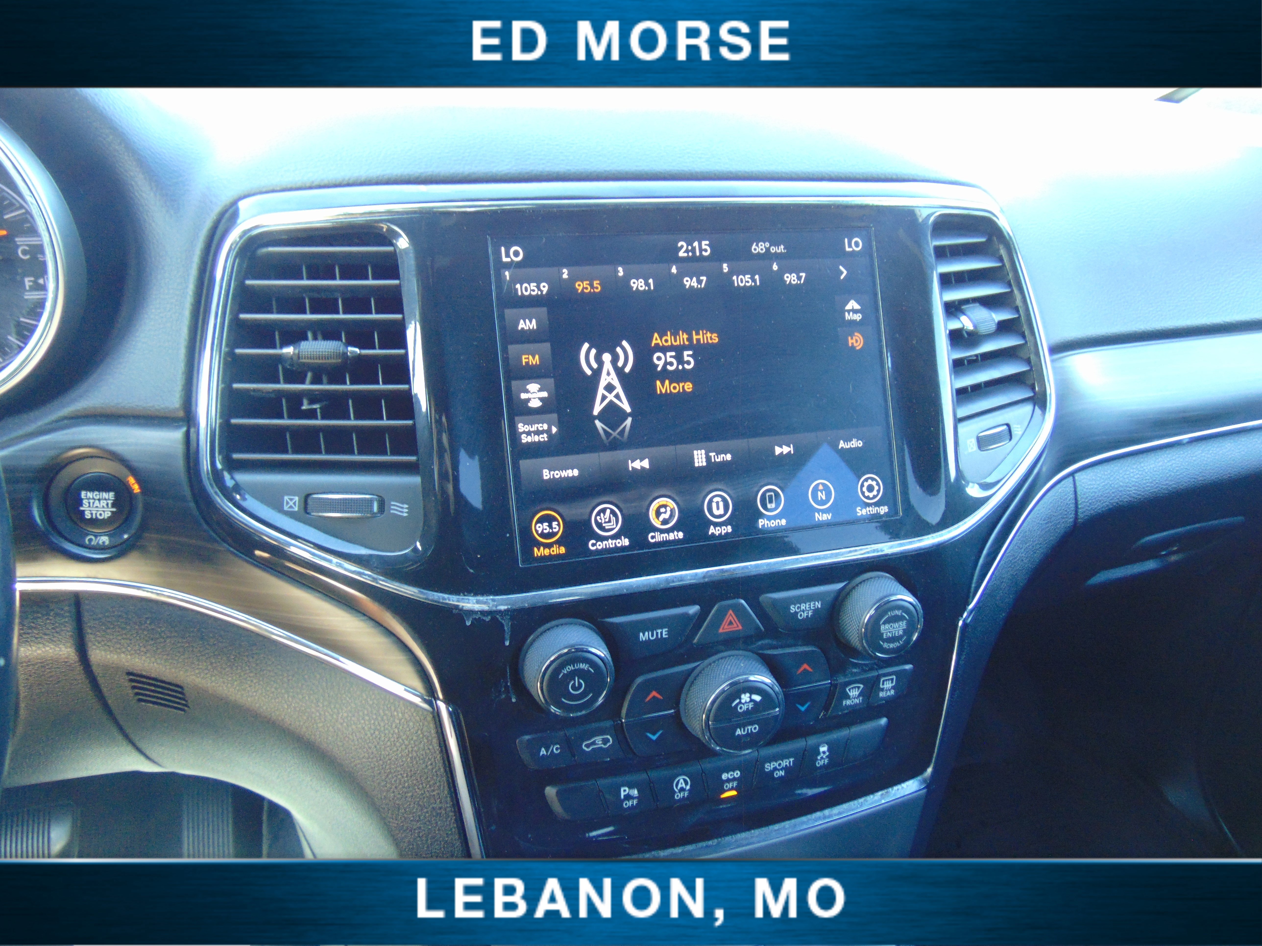 Used 2021 Jeep Grand Cherokee Limited w/ Luxury Group II image 25