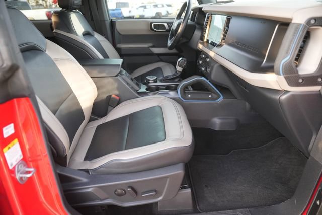 Used 2022 Ford Bronco Wildtrak image 18