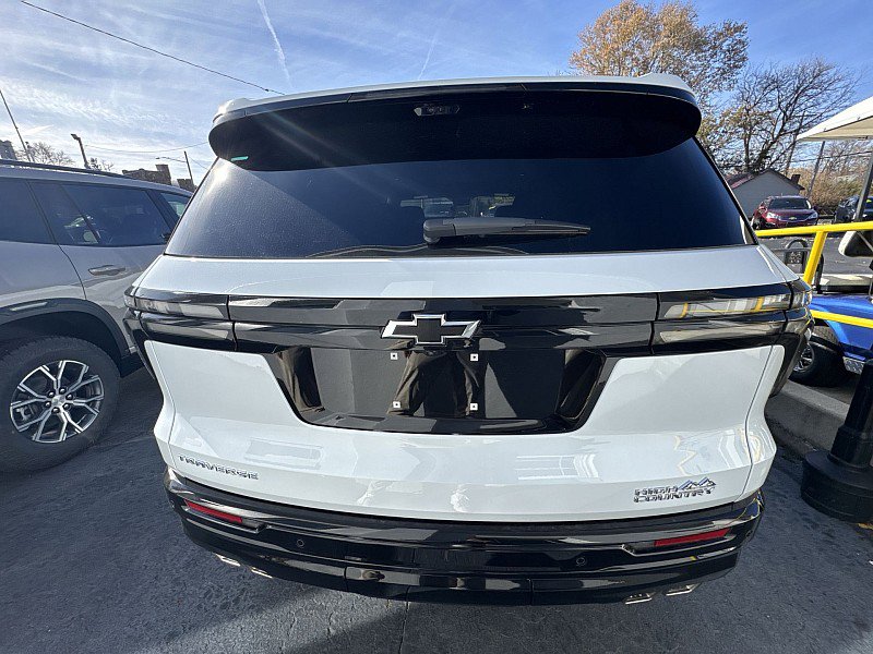 New 2026 Chevrolet Traverse High Country w/ LPO, Floor Liner Package image 12