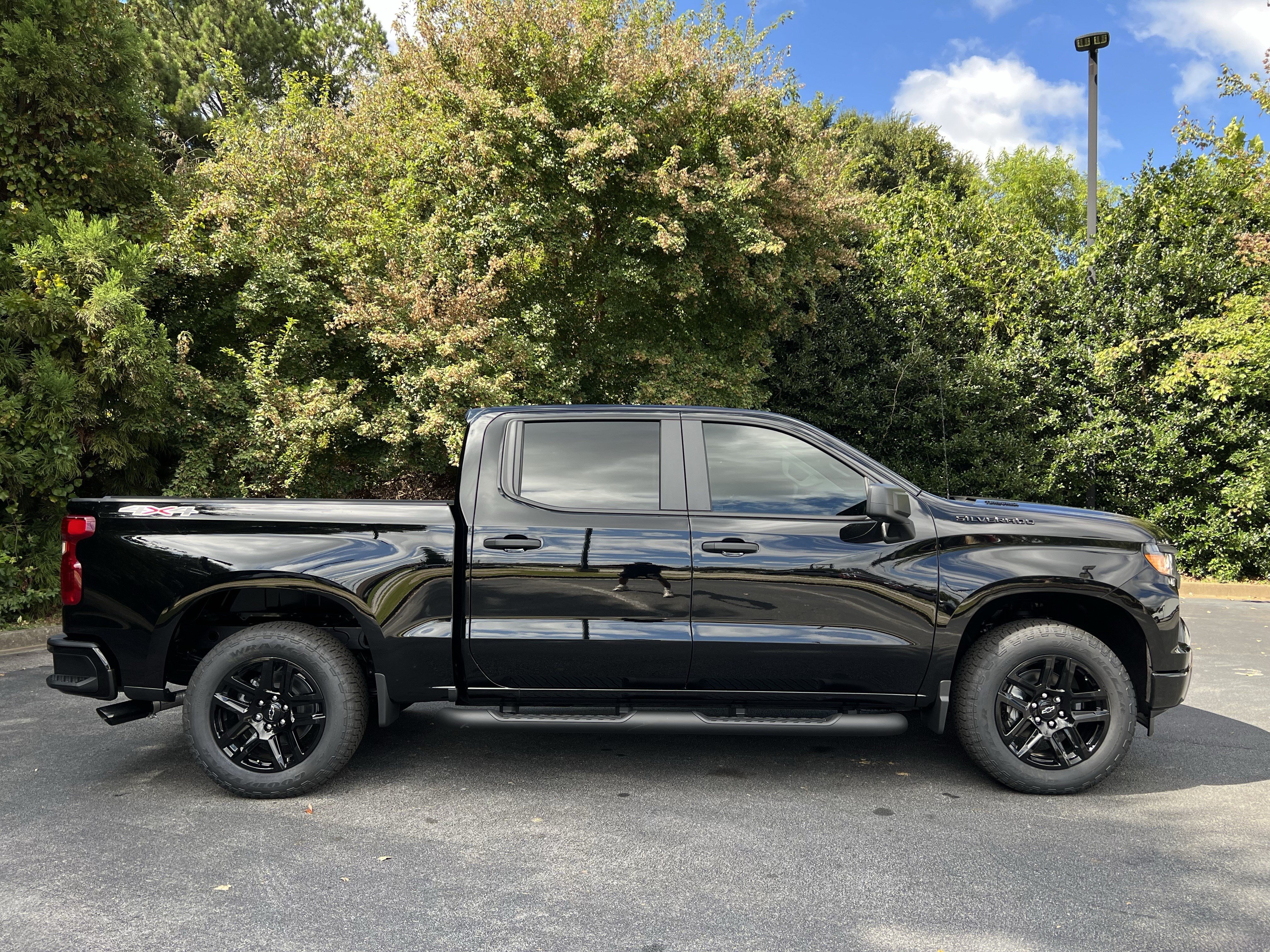 New 2026 Chevrolet Silverado 1500 Custom w/ Turbomax Blackout Package AWD/4WD image 10