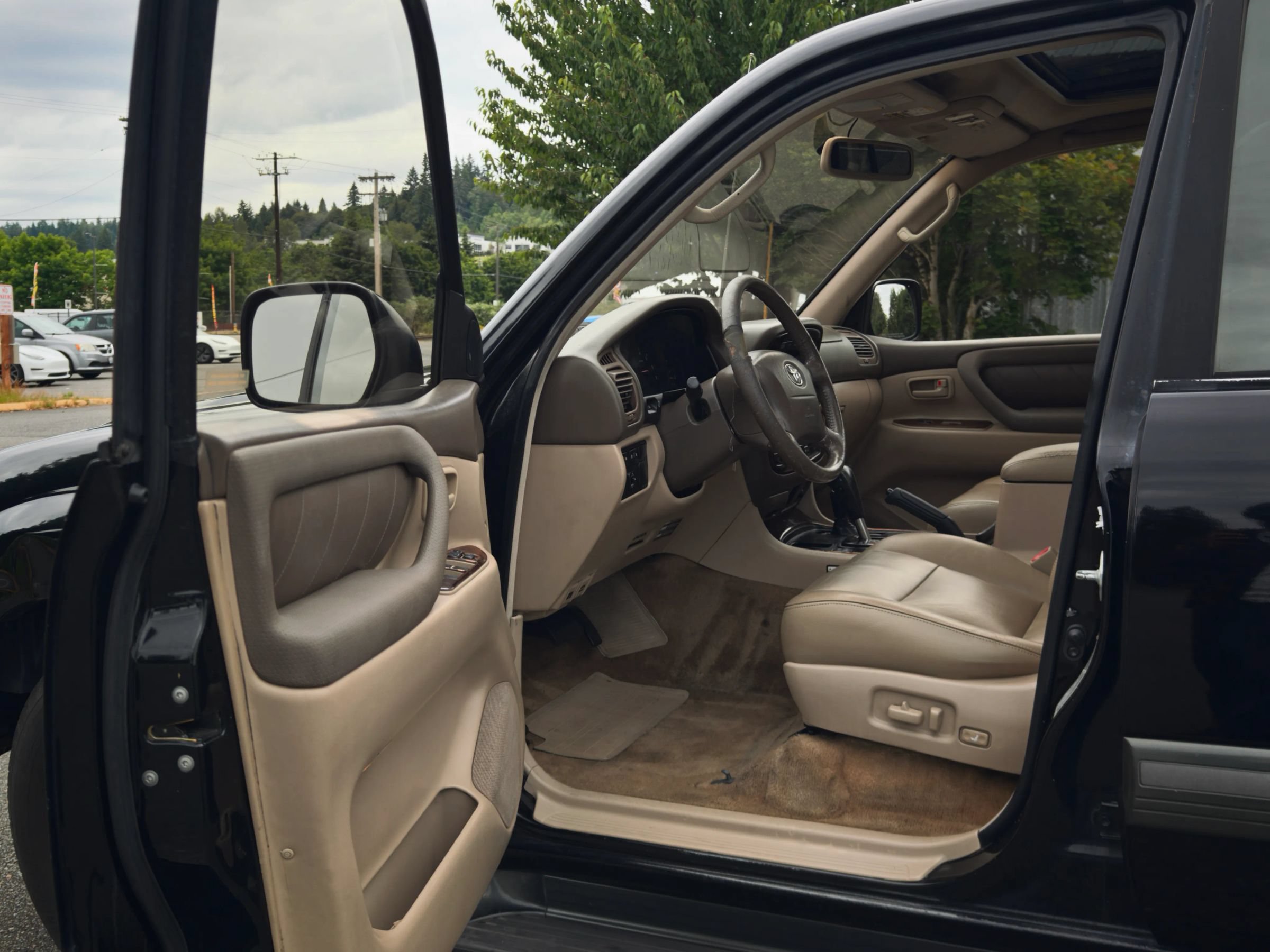 Used 2002 Toyota Land Cruiser AWD/4WD image 15