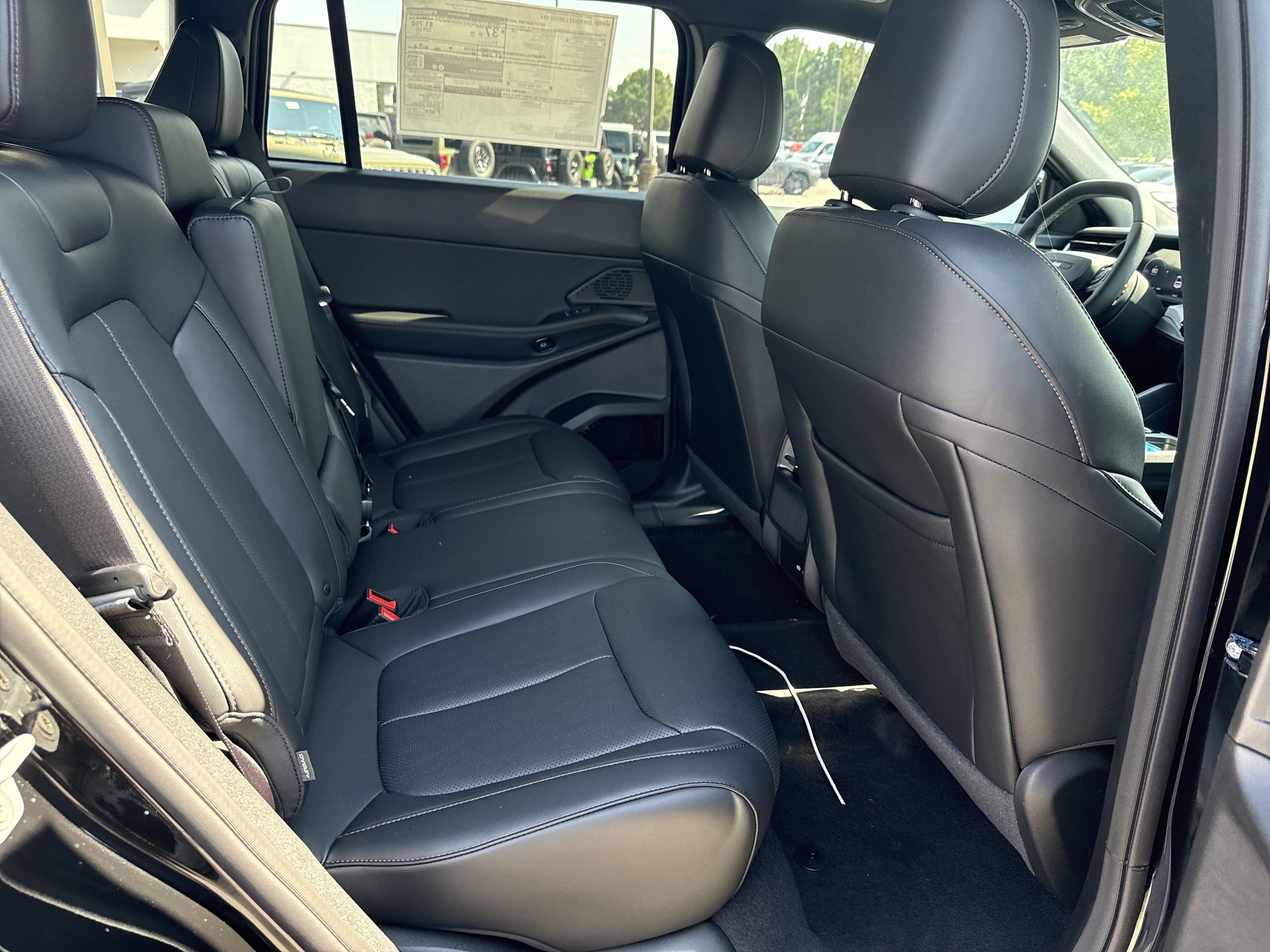 New 2026 Jeep Cherokee Limited AWD/4WD image 15