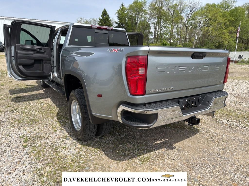Used 2024 Chevrolet Silverado 3500 LTZ w/ LTZ Plus Package AWD/4WD image 30