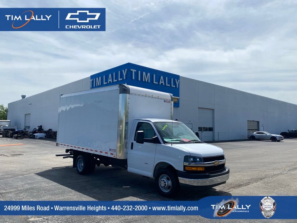 New 2026 Chevrolet Express 3500 w/ Power Convenience Package