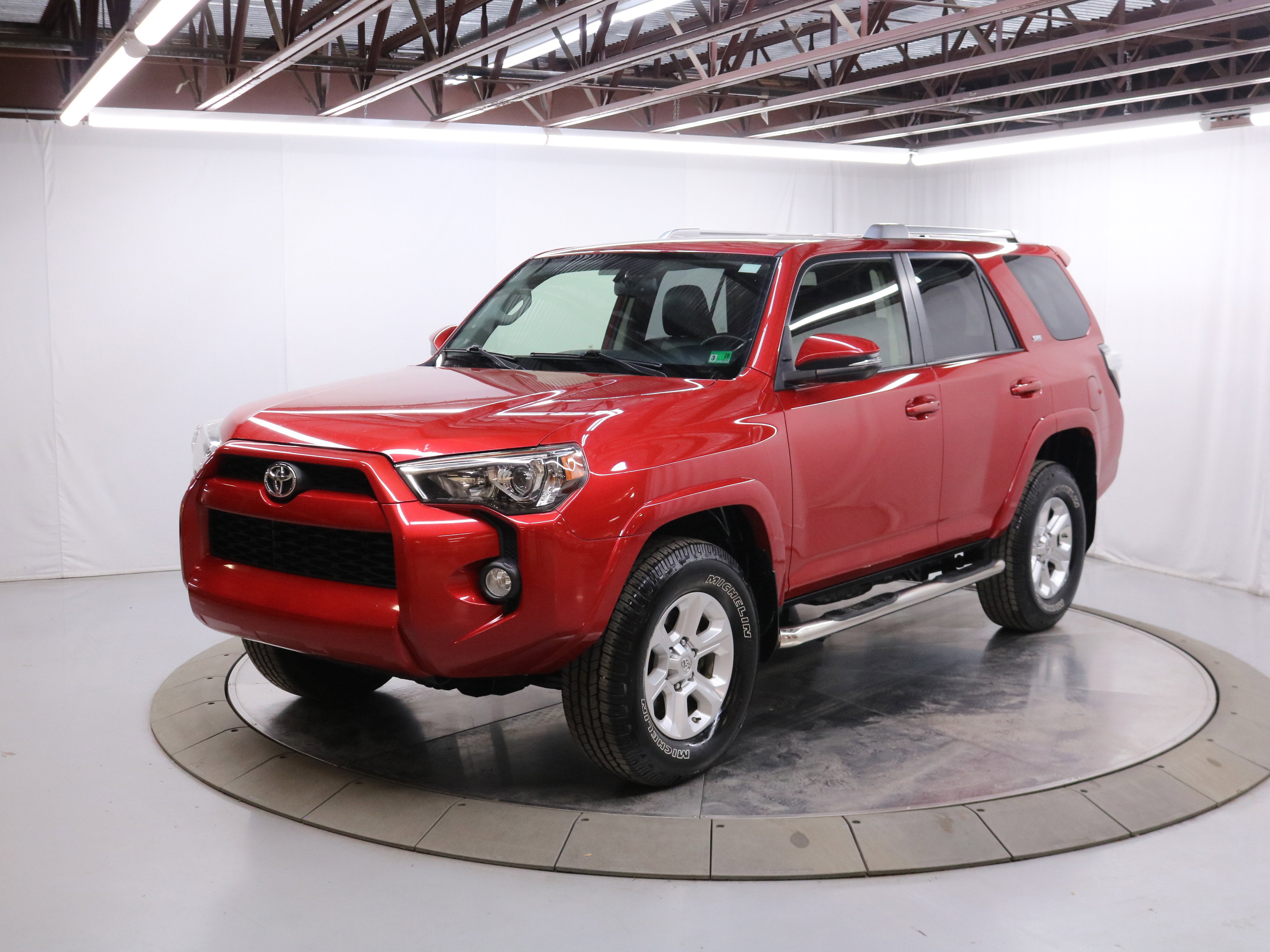 Used 2016 Toyota 4Runner SR5 image 2