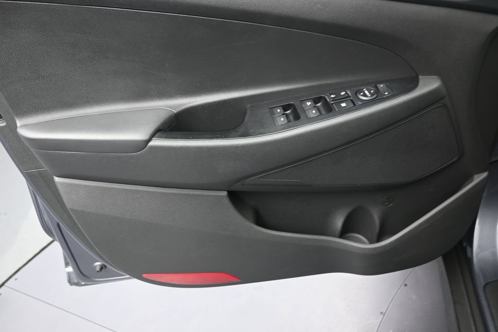 Used 2021 Hyundai Tucson Value FWD image 11