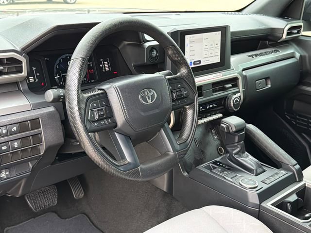Used 2024 Toyota Tacoma SR5 RWD image 17